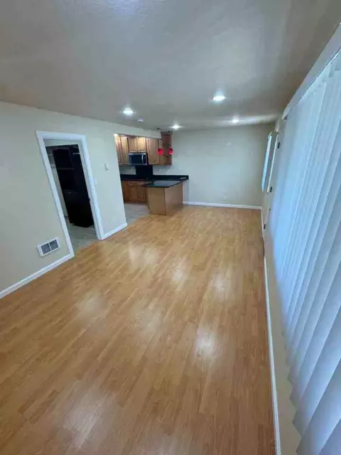 1022 E 4th Ave, San Mateo, CA 94401 photo 5