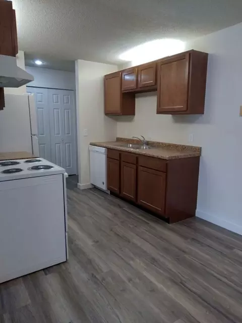 1175 County Road D E, Maplewood, MN 55109