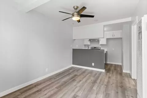 533 E 11th St, Long Beach, CA 90813
