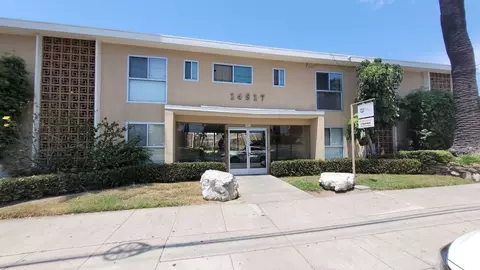 14517 S Vermont Ave, Gardena, CA 90247
