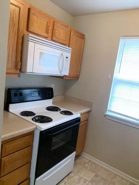 22690 Hanley Ln, Saint Robert, MO 65584 photo 6