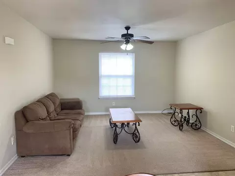 22690 Hanley Ln, Saint Robert, MO 65584
