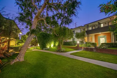 3129 Overland Ave, Los Angeles, CA 90034
