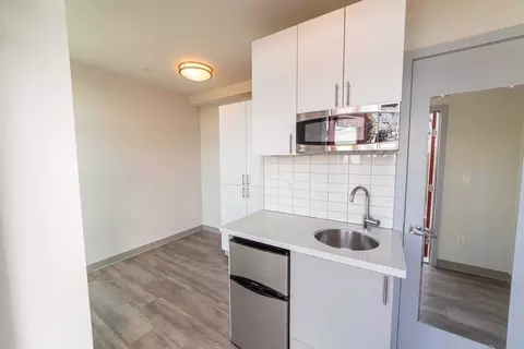 4516 Meridian Ave N, Seattle, WA 98103 photo 18