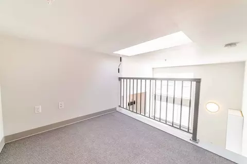 4516 Meridian Ave N, Seattle, WA 98103 photo 24