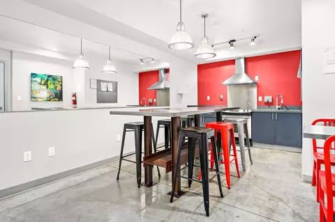 4516 Meridian Ave N, Seattle, WA 98103 photo 4