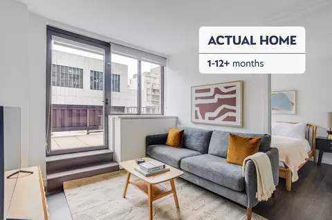520 W 43rd St, New York, NY 10036