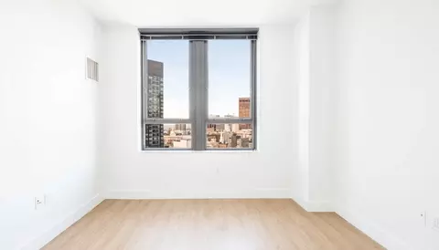 660 Washington St, Boston, MA 02111 photo 27