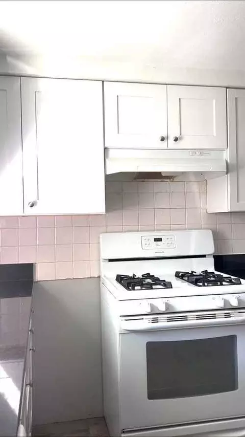 122 W Main St, Georgetown, MA 01833