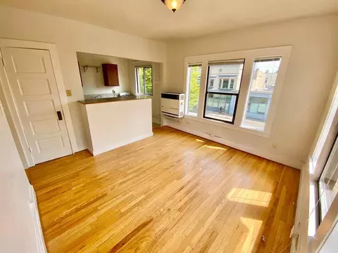 1812 E Republican St, Seattle, WA 98112