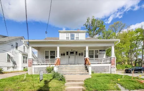 404 N 9th St, Columbia, MO 65201