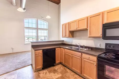 230 S Minnesota Ave, Sioux Falls, SD 57104 photo 7