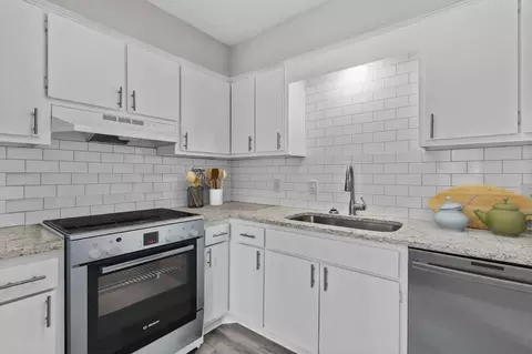 65 W Northpoint Rd, Spring Lake, NC 28390