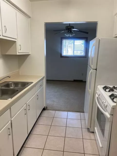 25701 Lake Shore Blvd, Euclid, OH 44132