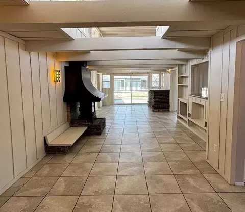 4313 E Ocean Blvd, Long Beach, CA 90803