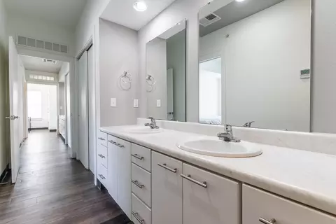 405 E Madison St, Springfield, MO 65806 photo 20