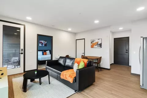 423 E Michigan St, Indianapolis, IN 46204