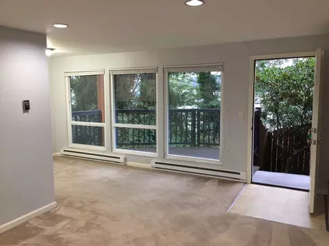 840 W Nickerson St, Seattle, WA 98119
