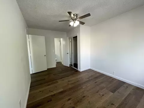 15925 Victory Blvd, Los Angeles, CA 91406 photo 34