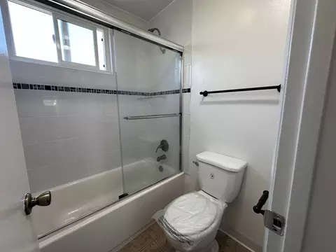 15925 Victory Blvd, Los Angeles, CA 91406 photo 12