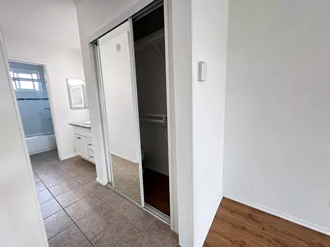 15925 Victory Blvd, Los Angeles, CA 91406 photo 8