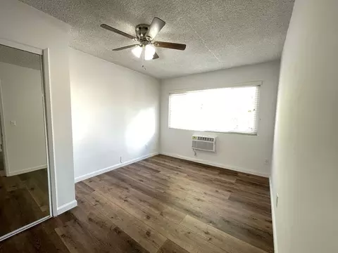 15925 Victory Blvd, Los Angeles, CA 91406 photo 30