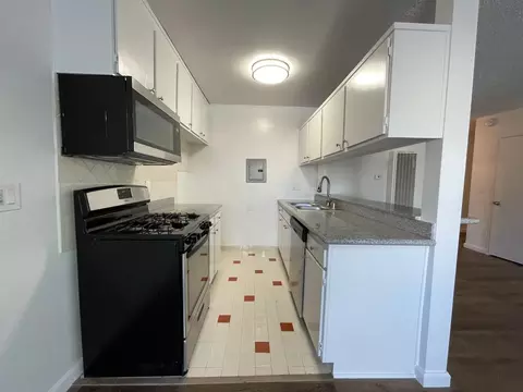 15925 Victory Blvd, Los Angeles, CA 91406 photo 26
