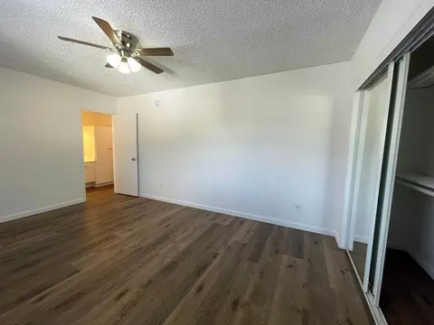 15925 Victory Blvd, Los Angeles, CA 91406 photo 42