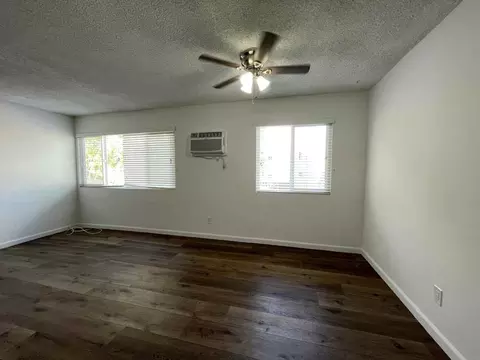 15925 Victory Blvd, Los Angeles, CA 91406 photo 28