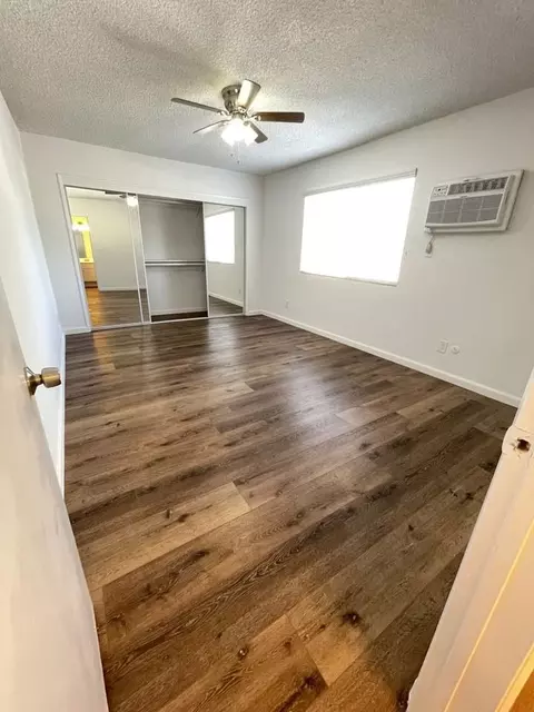 15925 Victory Blvd, Los Angeles, CA 91406 photo 39