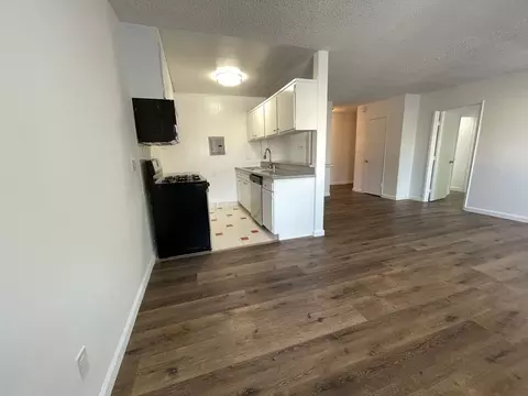 15925 Victory Blvd, Los Angeles, CA 91406 photo 25