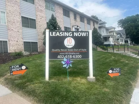 124 N 31st Ave, Omaha, NE 68131