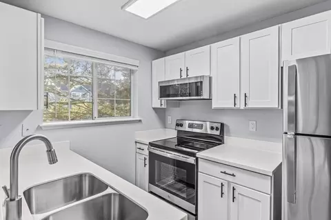 24808 100th Pl SE, Kent, WA 98030 photo 3