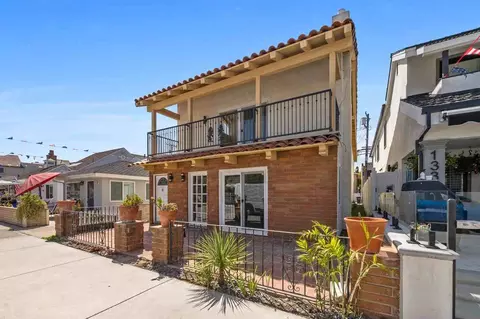 131 Opal Ave, Newport Beach, CA 92662