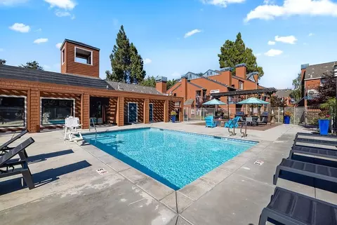 972 Corte Madera Ave, Sunnyvale, CA 94085 photo 2