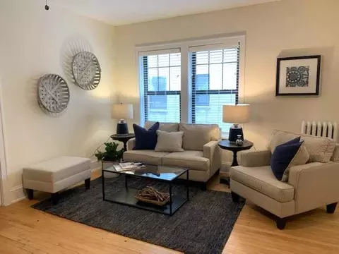 214 E 19th St, Minneapolis, MN 55403