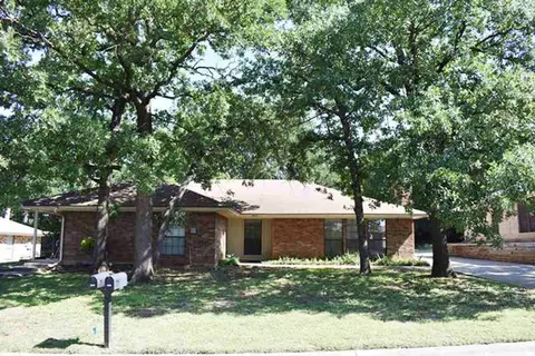 7009 Overton Park, North Richland Hills, TX 76182
