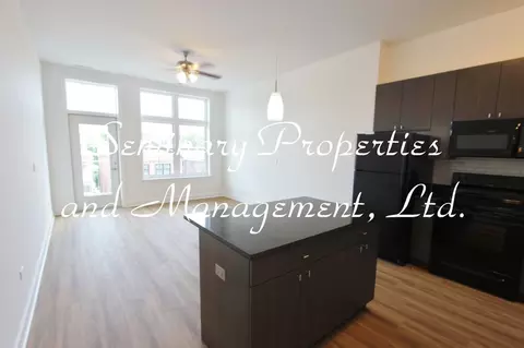 3647 N Southport Ave, Chicago, IL 60613