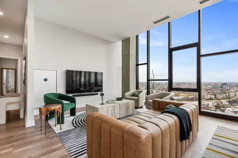 730 N Milwaukee Ave, Chicago, IL 60642
