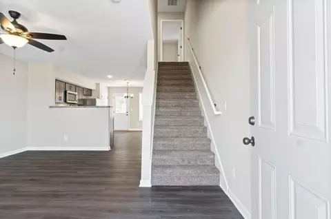 1111 Ziva Ln, Clarksville, TN 37040