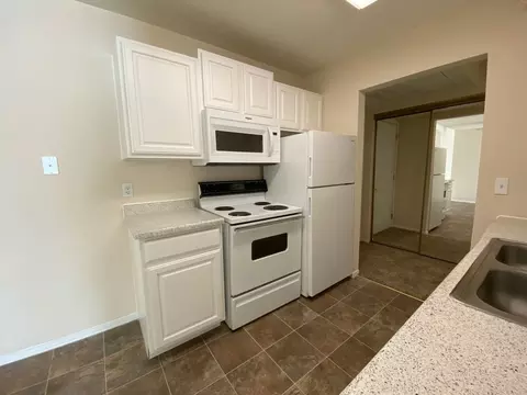 6003 S Cliff Ave, Sioux Falls, SD 57108