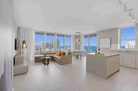 4010 S Ocean Dr, Hollywood, FL 33019