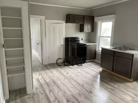 70 Pine St, Brockton, MA 02302