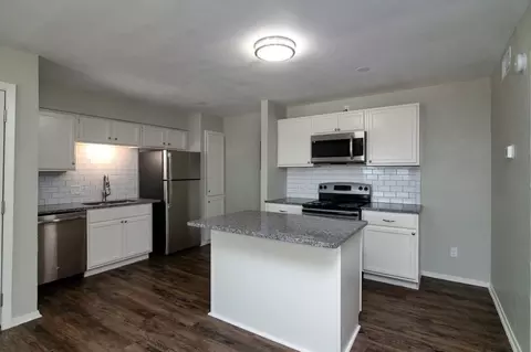 8037 W Elizabeth Ln, Fort Worth, TX 76116