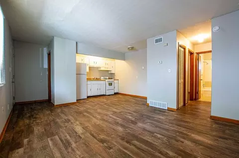4153 Hamilton St, Omaha, NE 68131
