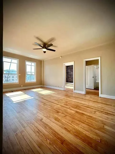 427 S Mariposa Ave, Los Angeles, CA 90020