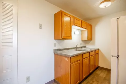 1124 5th Ave SE, Devils Lake, ND 58301 photo 5