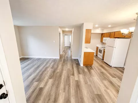 8310 SE Rhine St, Portland, OR 97266