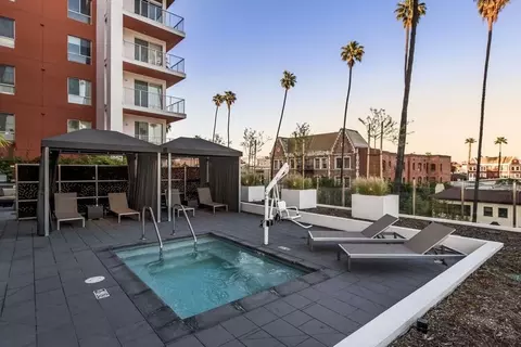 453 S Kenmore Ave, Los Angeles, CA 90020