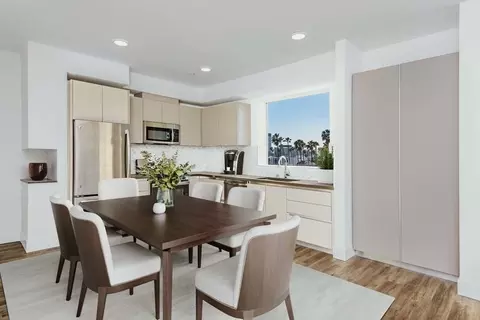 453 S Kenmore Ave, Los Angeles, CA 90020